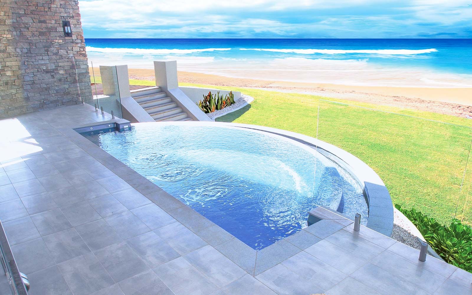 Residential premium fibreglass custom rectangular pools. Servicing the Central Coast, Newcastle, Lake Macquarie and Hunter regions.