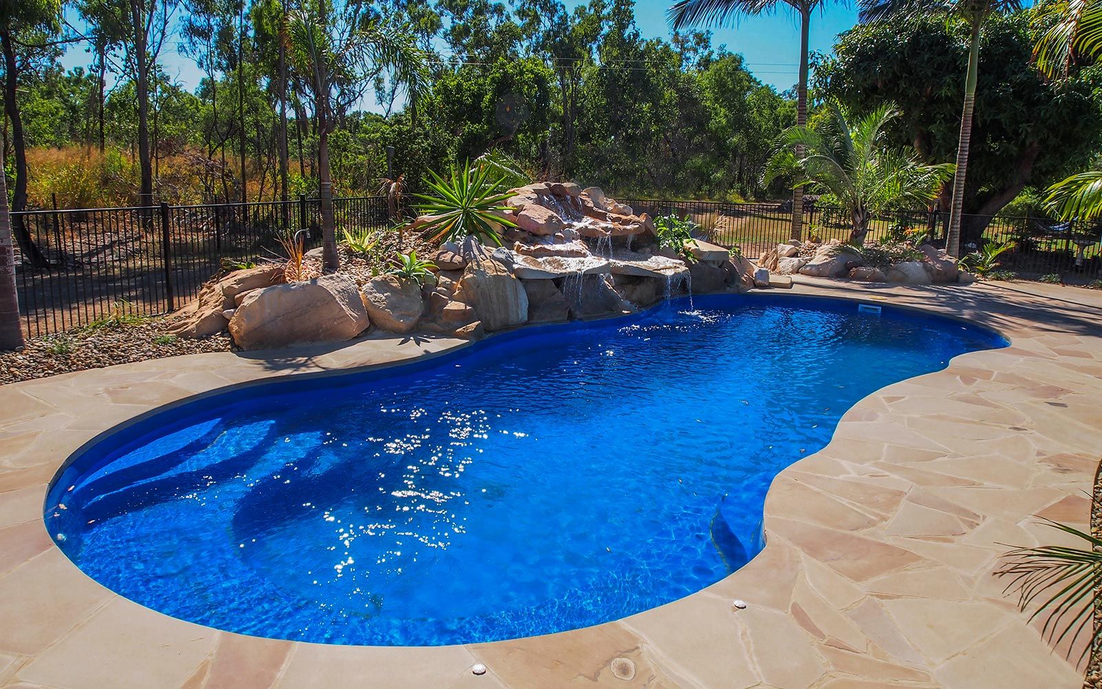 Residential premium fibreglass freeform tropical pools. Servicing the Central Coast, Newcastle, Lake Macquarie and Hunter regions.